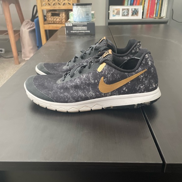 Women’s Nike “Flex Experience” Navy & Gold Sz 8.5 - Picture 6 of 6